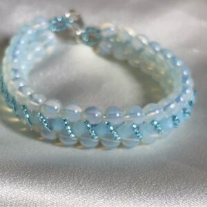 Hand Crafted Elegant Beaded Bracelet Milky White and Ice Blue Beads 7.5 inches